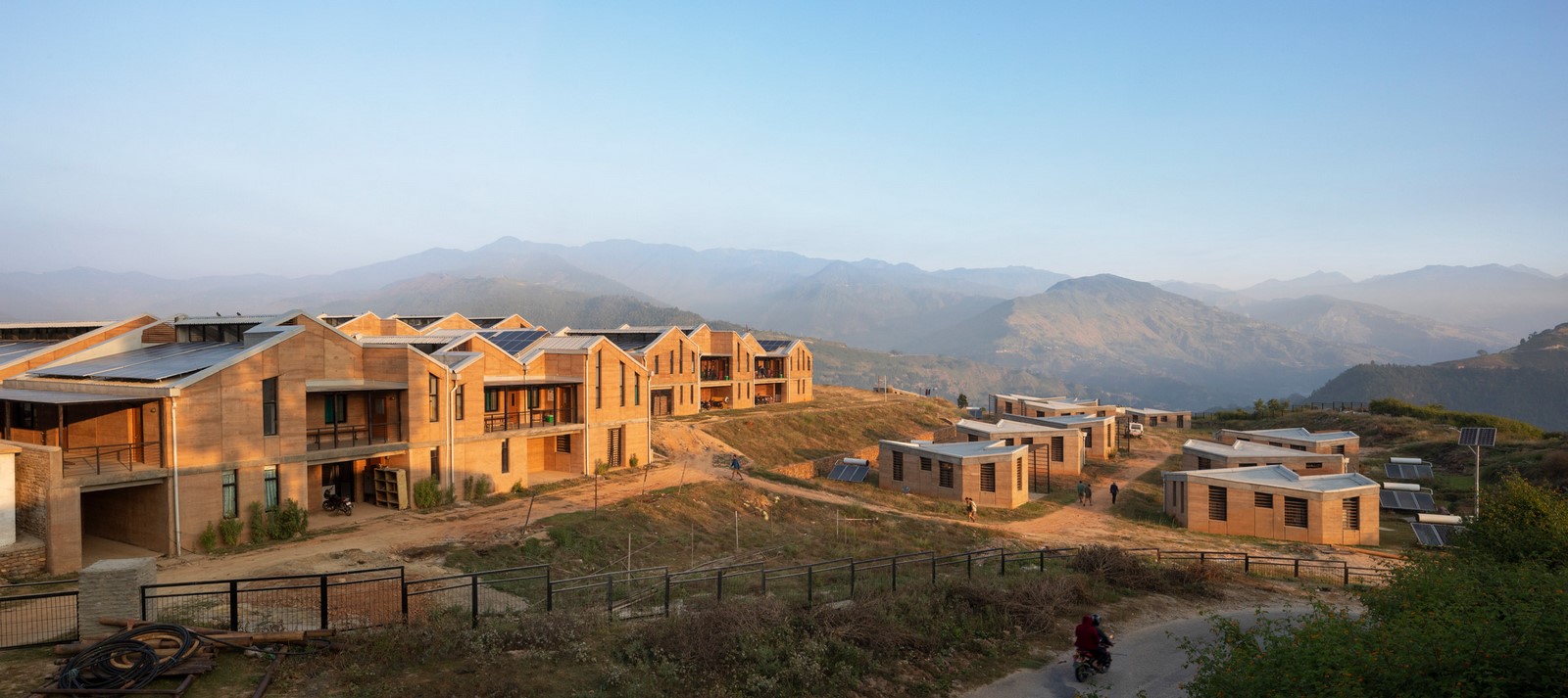 10 Stunning examples of Earth Architecture around the world