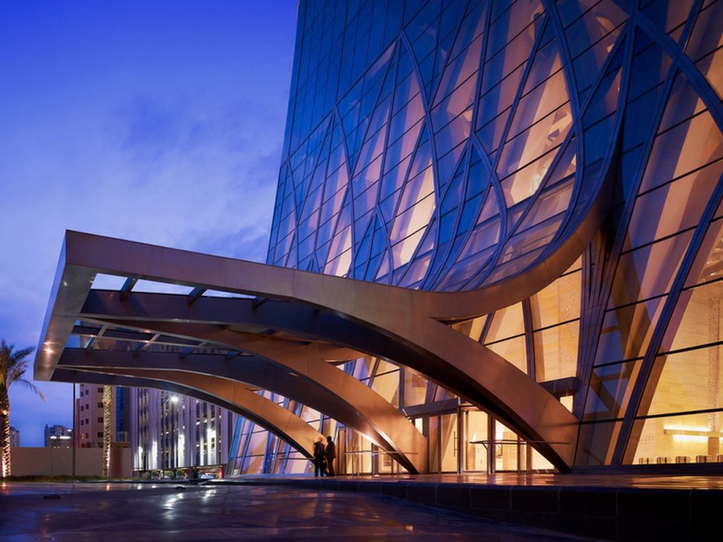 Al Hamra Tower, Kuwait by SOM- The Twisting Future of Architecture