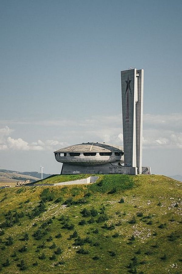 The communist Utopia 5 buildings in ruin - Sheet2