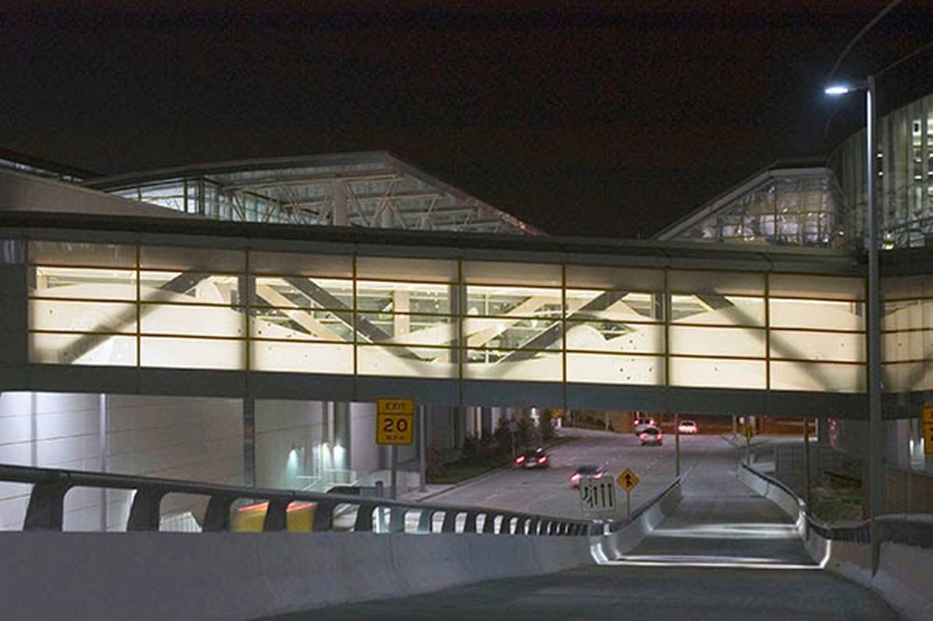 GLASS FOR AIRPORT BRIDGE- Sheet3