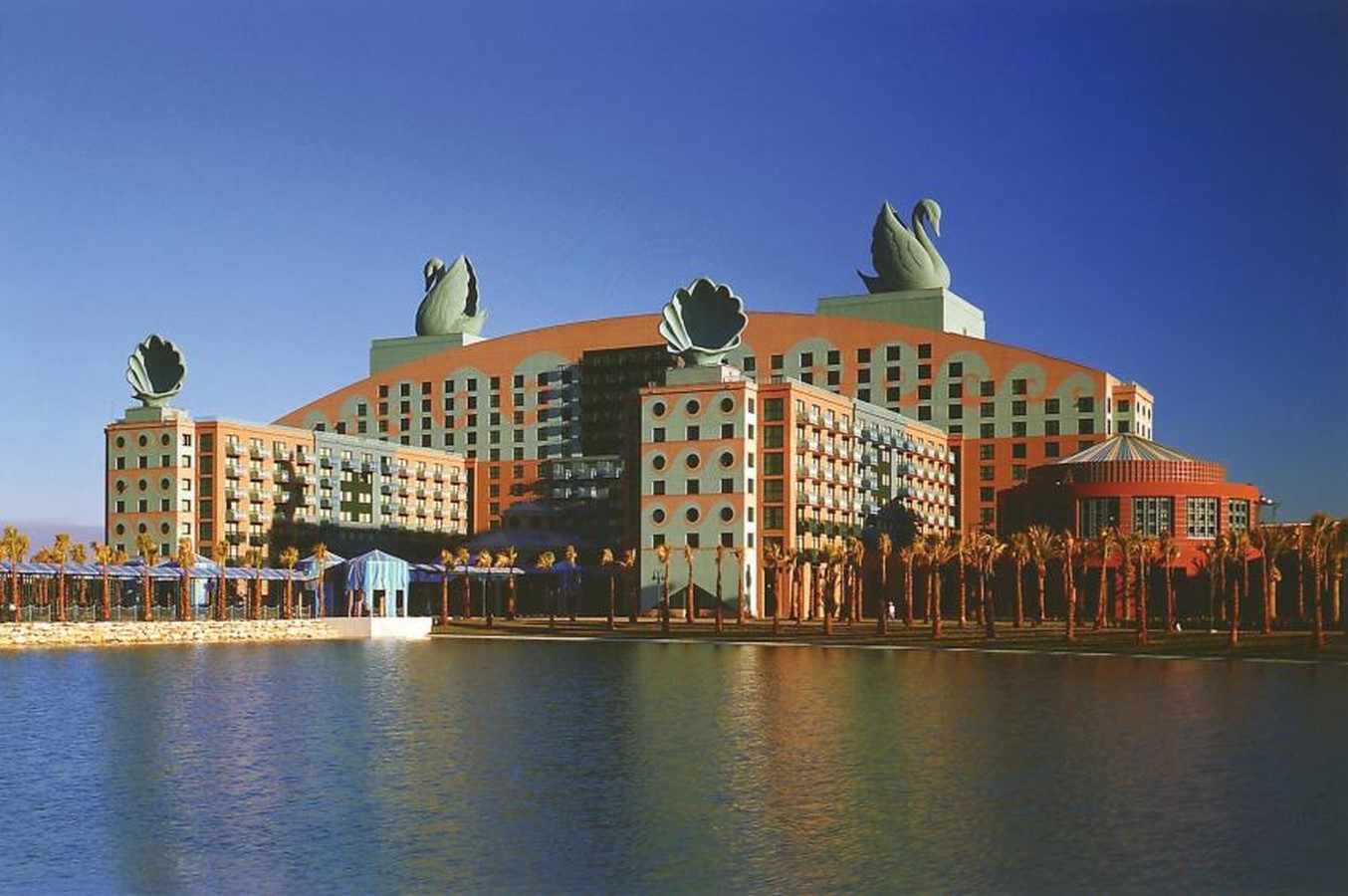 Dolphin and Swan Hotels at Walt Disney Resort, Florida, USA - Sheet2