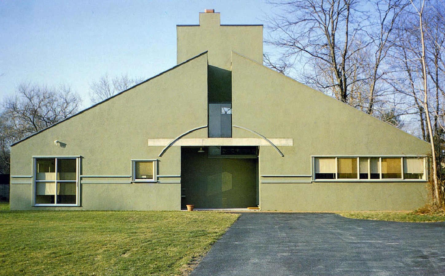 Post Modern Architecture - Vanna Venturi House, Pennsylvania, USA - SHeet1
