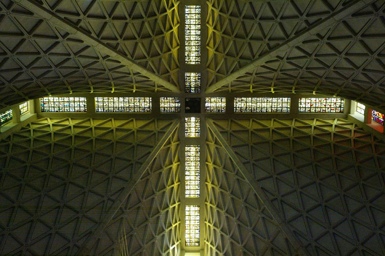 10 Examples of Brutalist Architecture around the world - Sheet4
