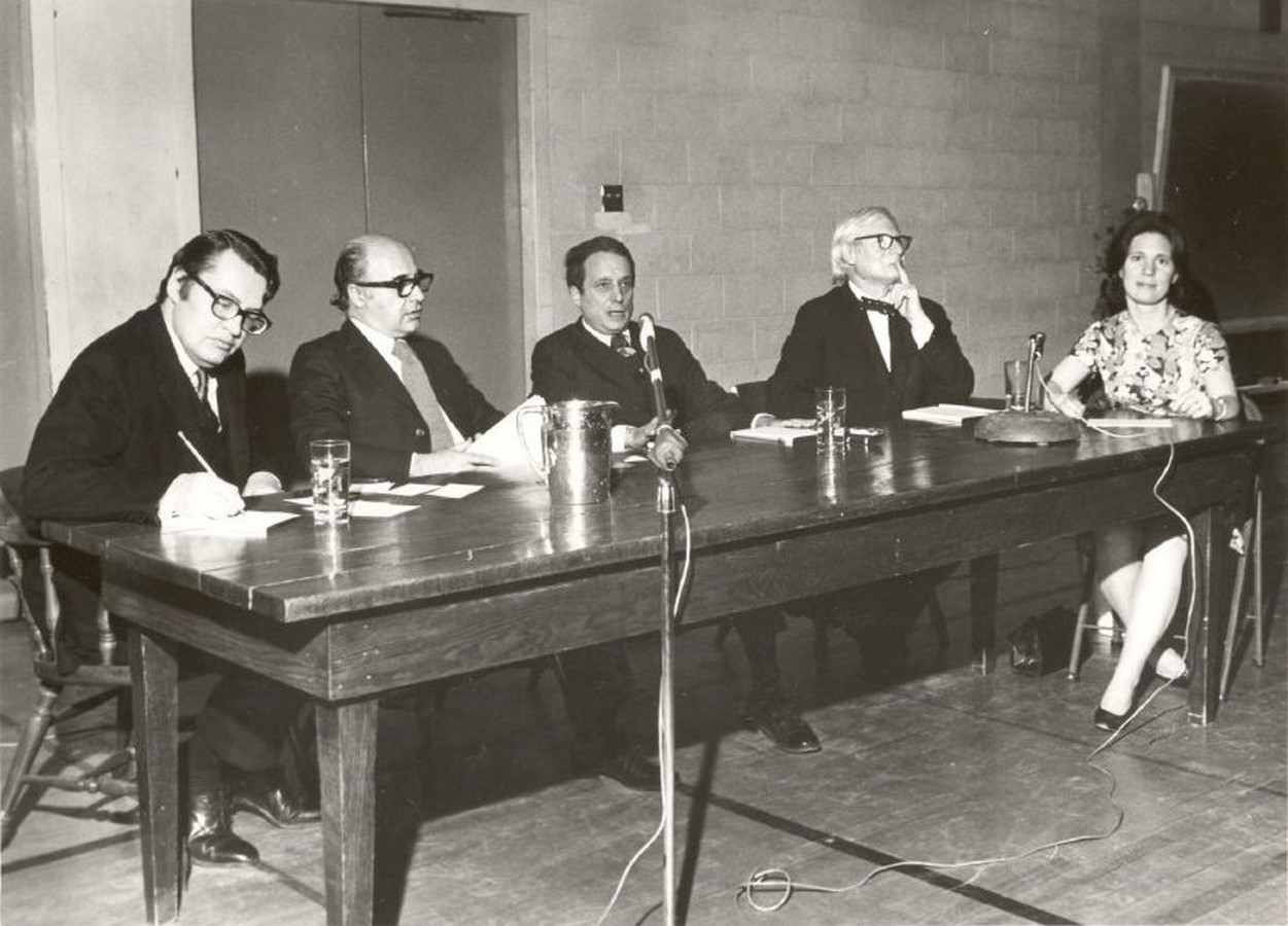 10 Things you did not know about Robert Venturi - Sheet5