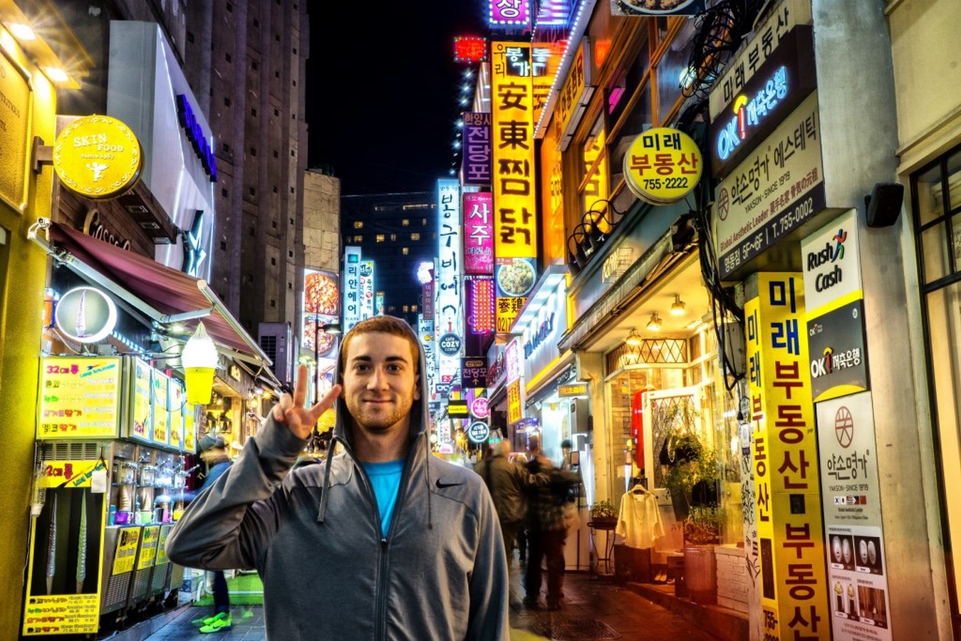 10 travelling youtubers that architects must follow! - Sheet2