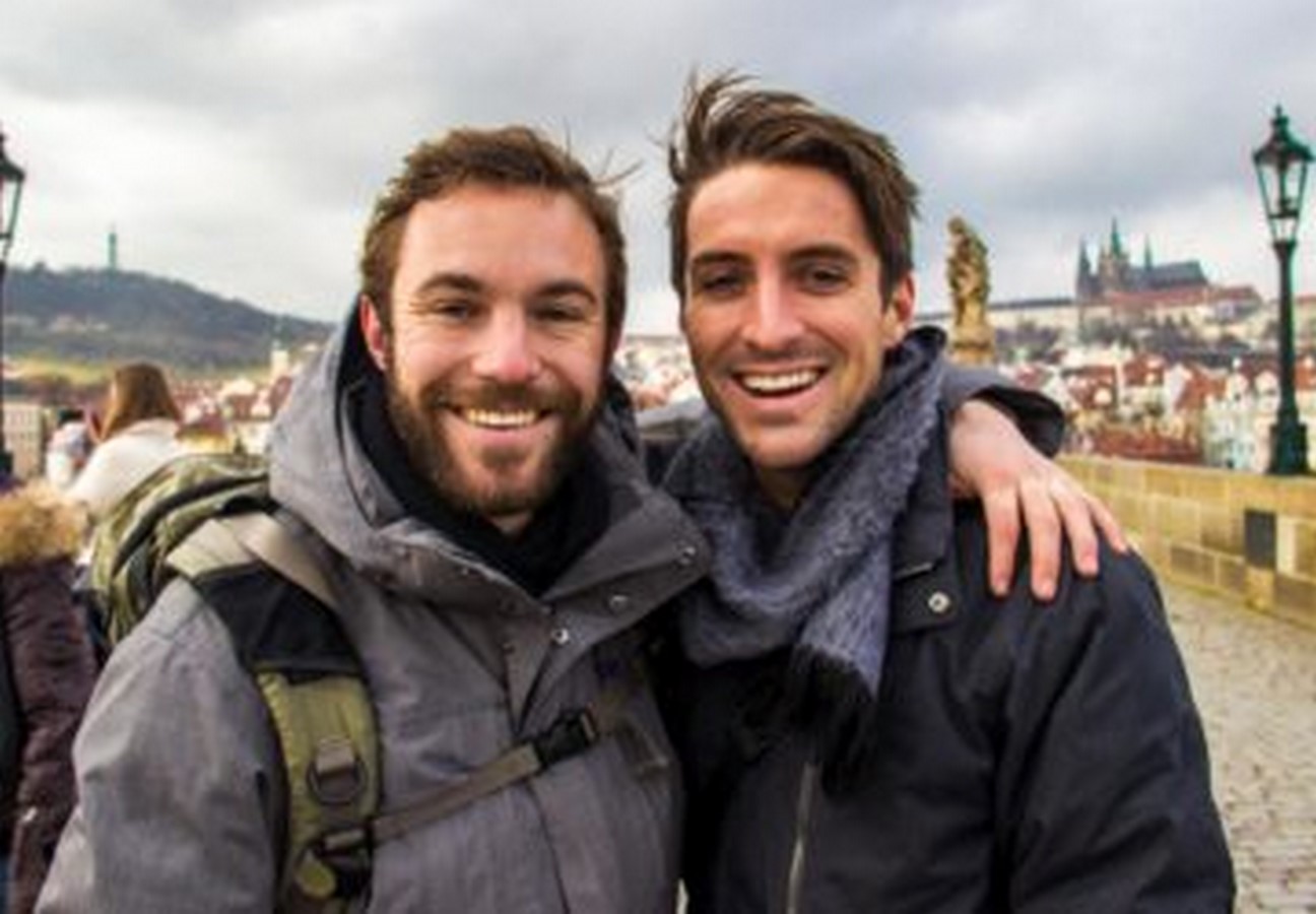10 travelling youtubers that architects must follow! - Sheet3