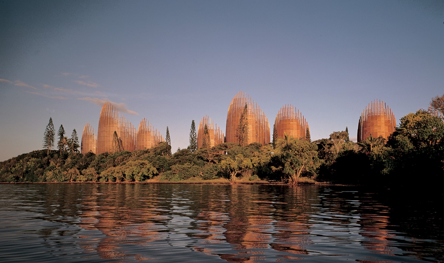 Jean-Marie Cultural Center by Renzo Piano: Symbolizing the Kanak civilization - sheet 4