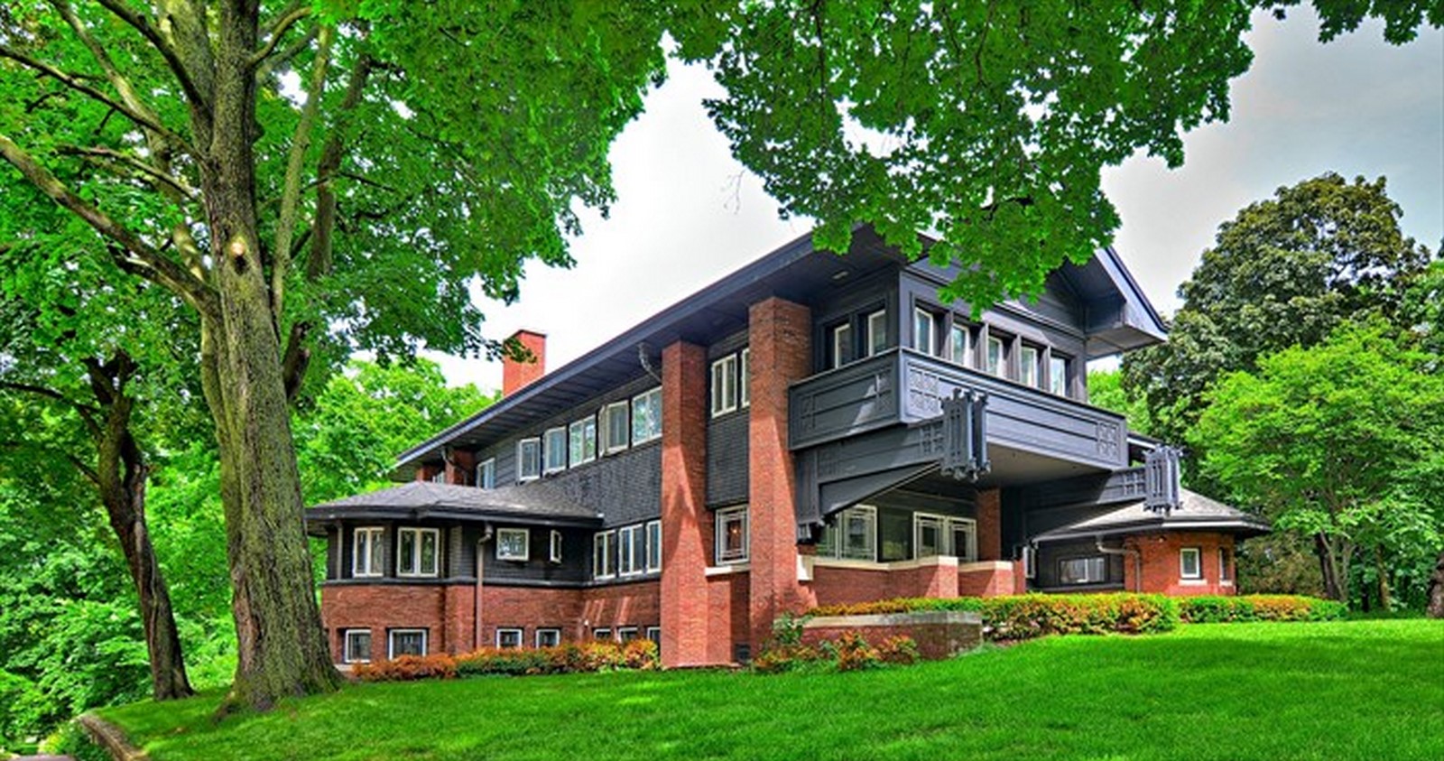 Harold C. Bradley House by Louis Sullivan: Prime example of Prairie School design - Sheet1
