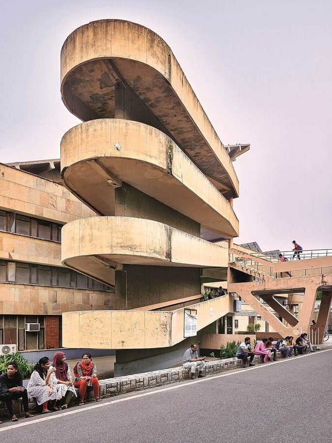 10 Iconic structures in Delhi-IIT Delhi - Sheet6