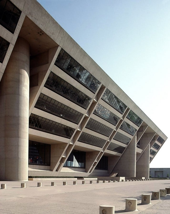 Dallas City Hall, USA by I.M. Pei: The Inverted pyramid design - Sheet3