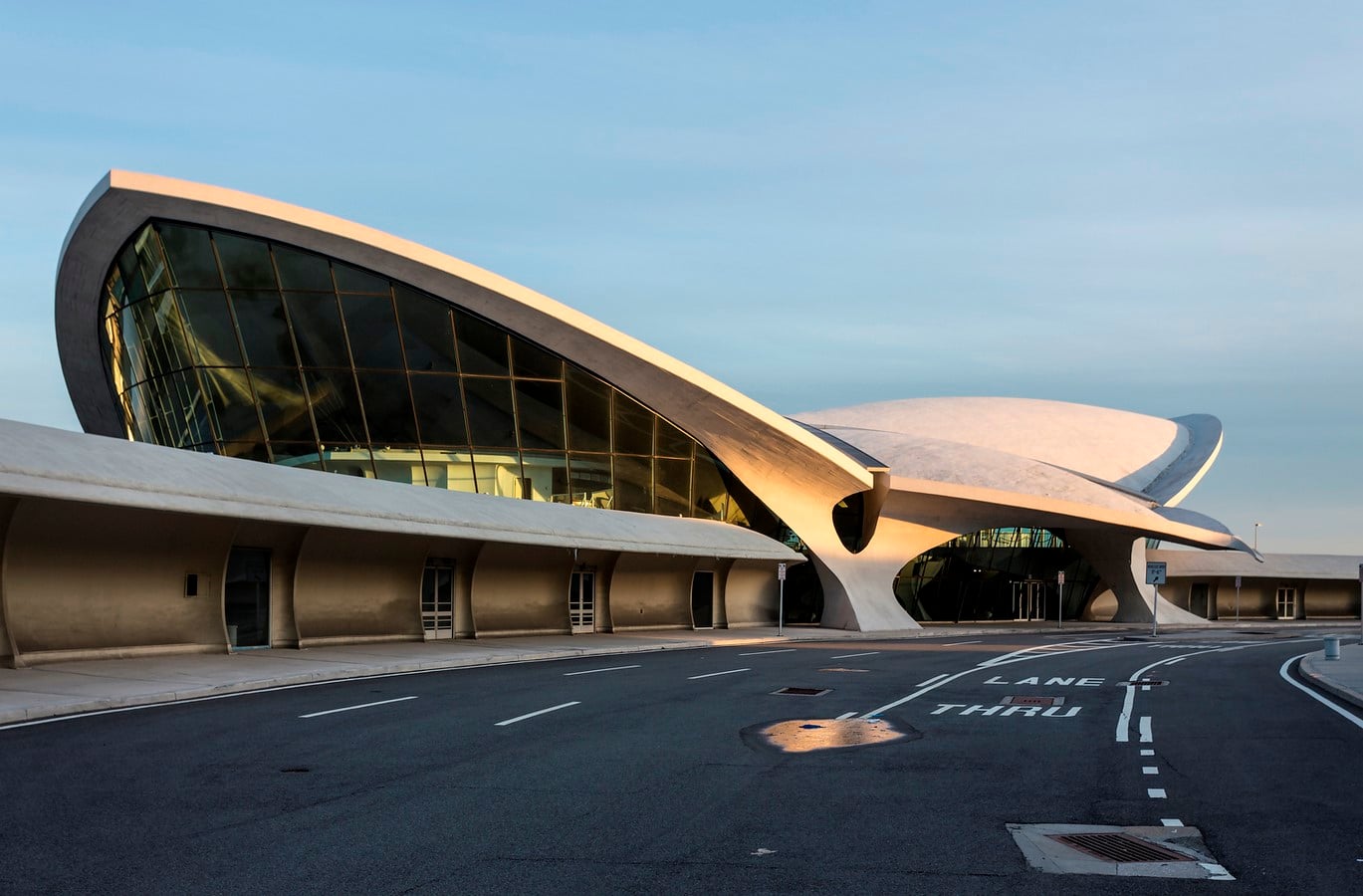 8 Examples of surrealistic modern architecture around the world - Sheet8