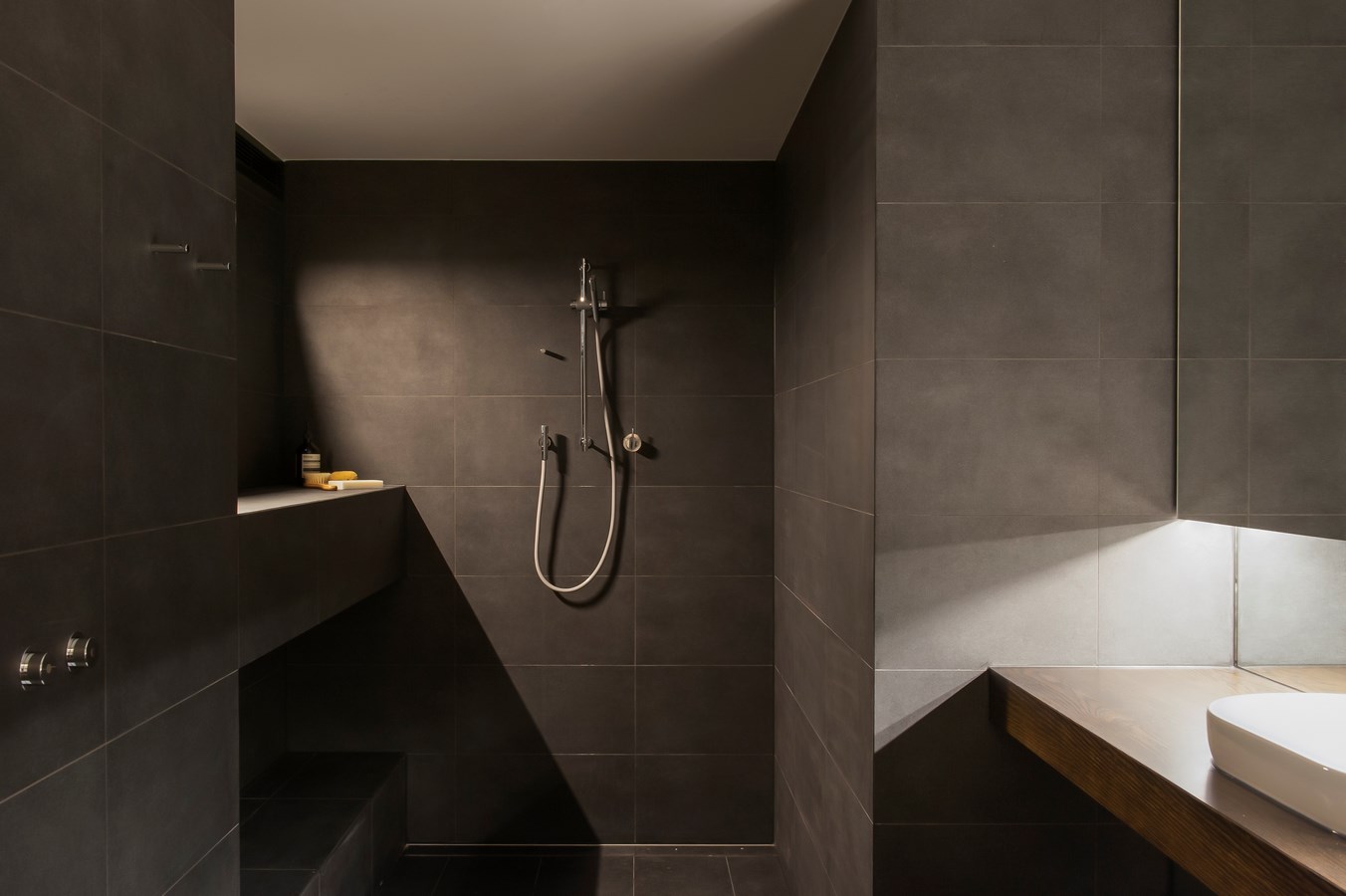 Apartment 403 by Shelley Roberts Architects - Sheet8