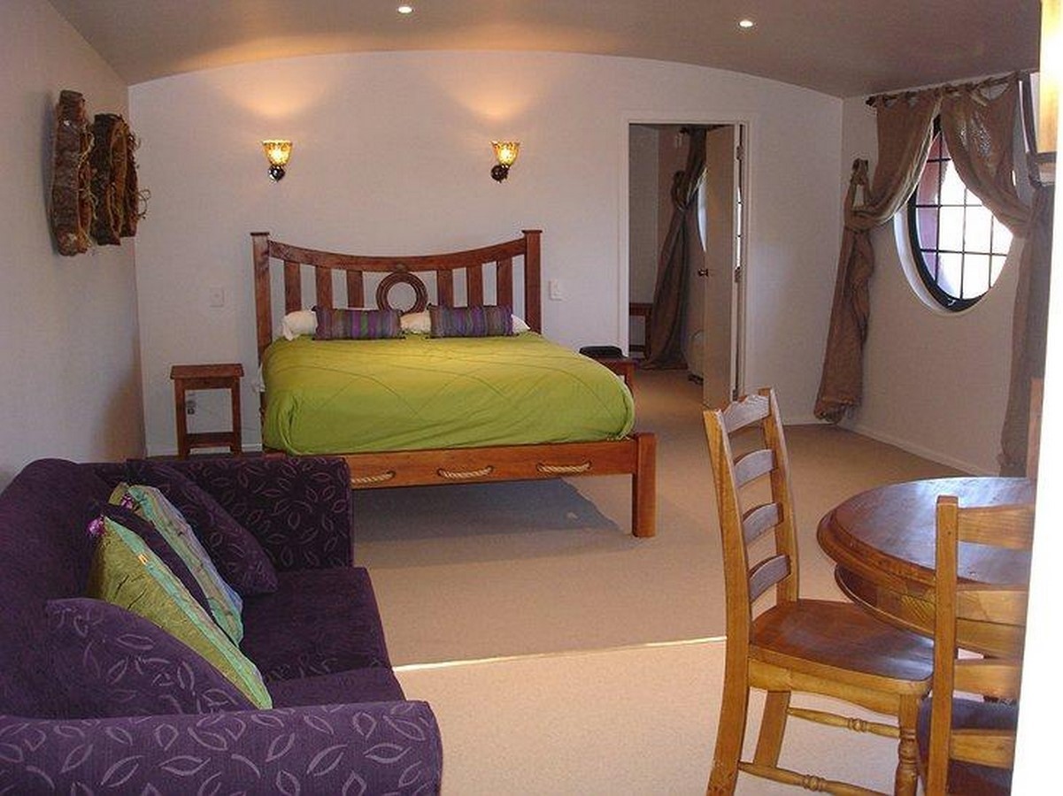 The hobbit motel at Woodlyn Park- sheet2