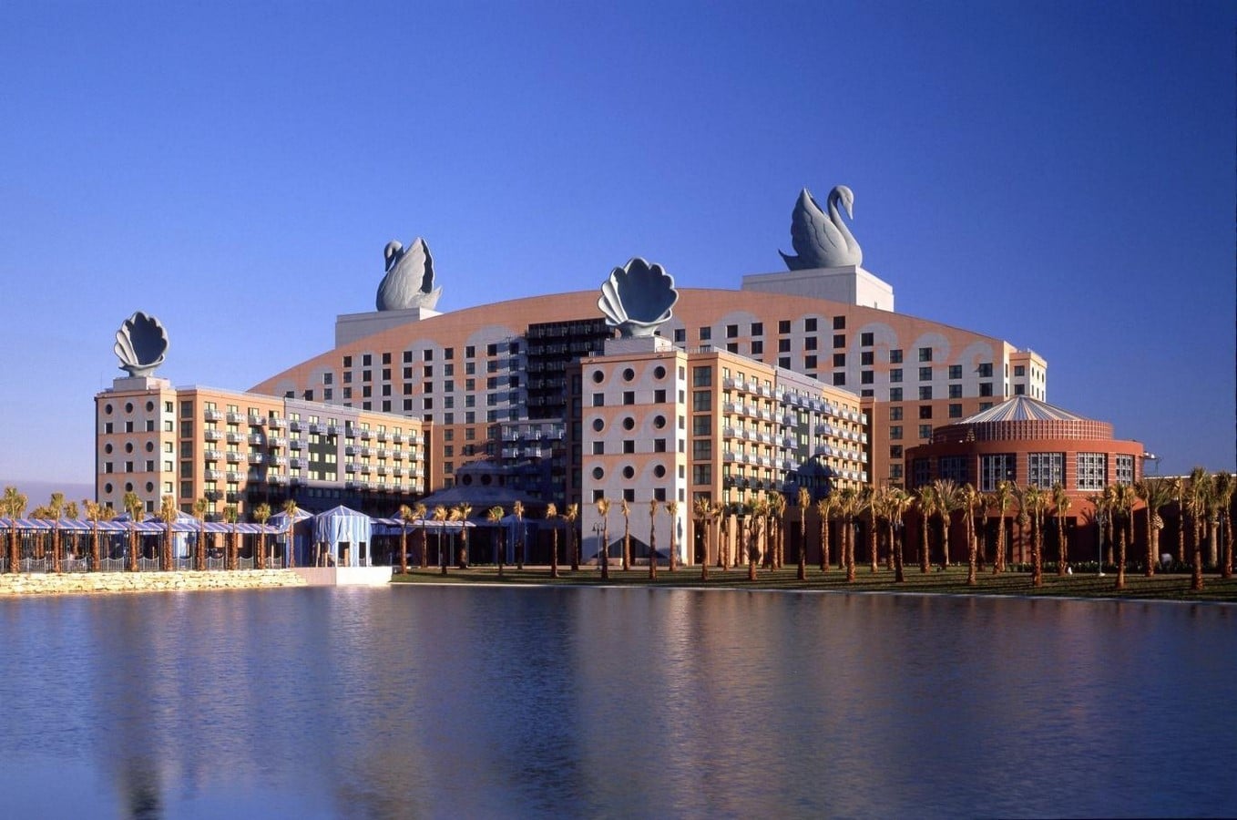 Walt Disney World Dolphin and Swan Hotels, USA- sheet1