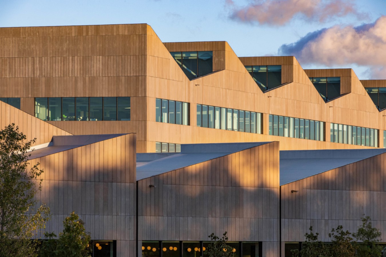 Elkus Manfredi - The Citizens Bank Corporate Campus in Johnston, Rhode Island- sheet1