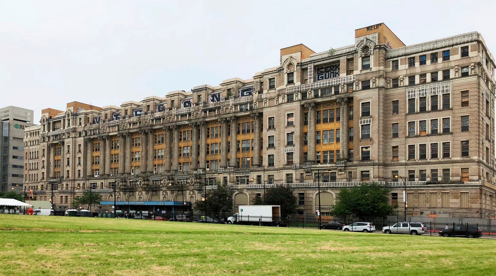 Chicago's 100-Year-Old Cook County Hospital transformed by SOM - Sheet2
