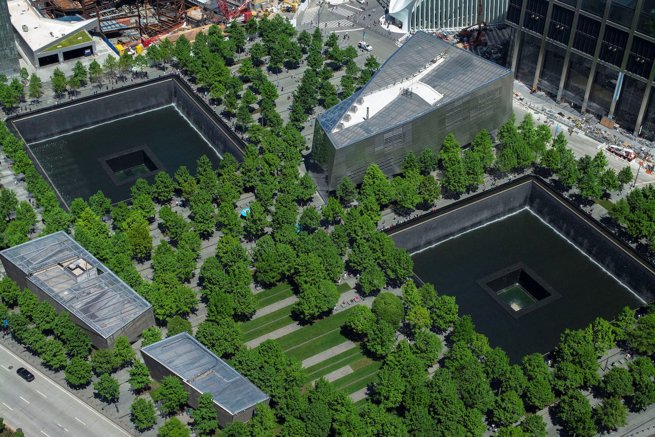 Reflecting absence: Michael Arad and Peter Walker - Sheet1