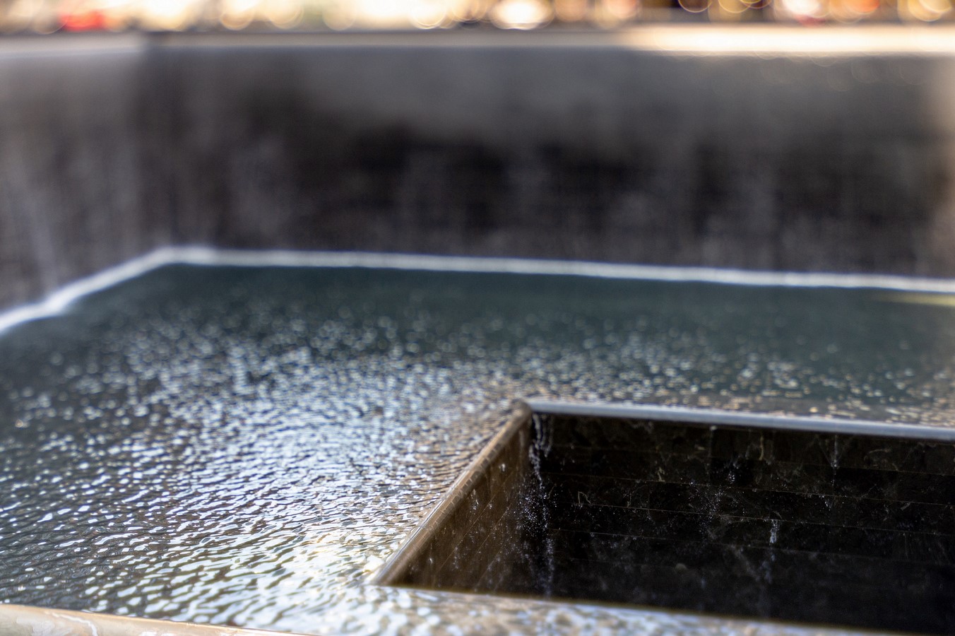 Reflecting absence: Michael Arad and Peter Walker - Sheet2