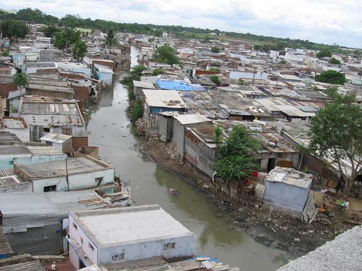 10 Metropolitan cities with slums 