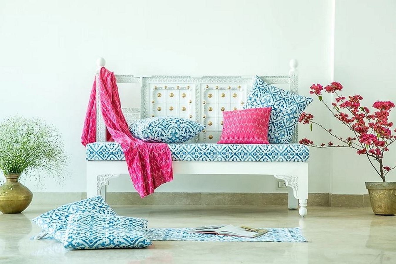 Furniture design – Headboard bench
