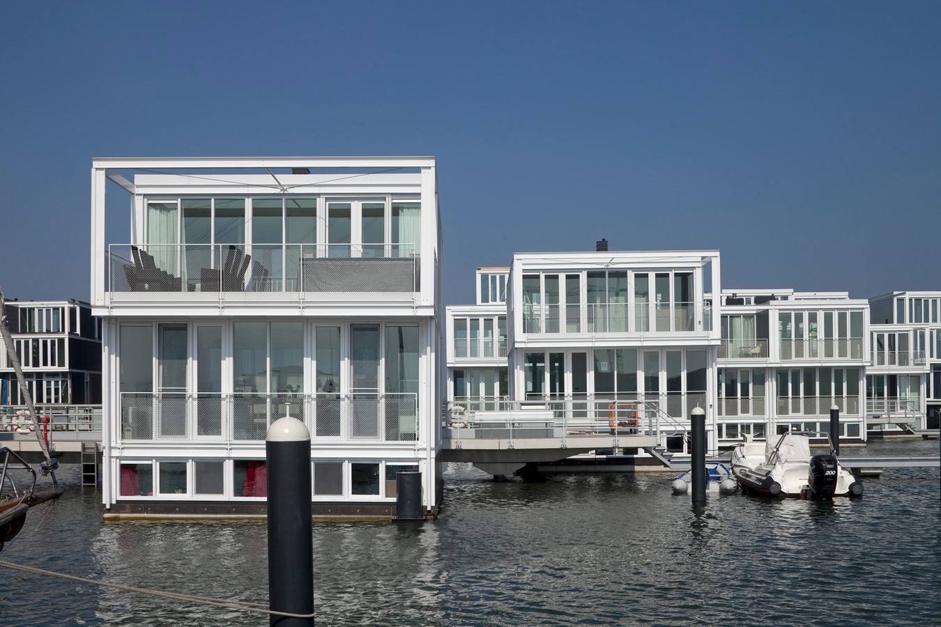 8 Advantages of floating architecture- Sheet19