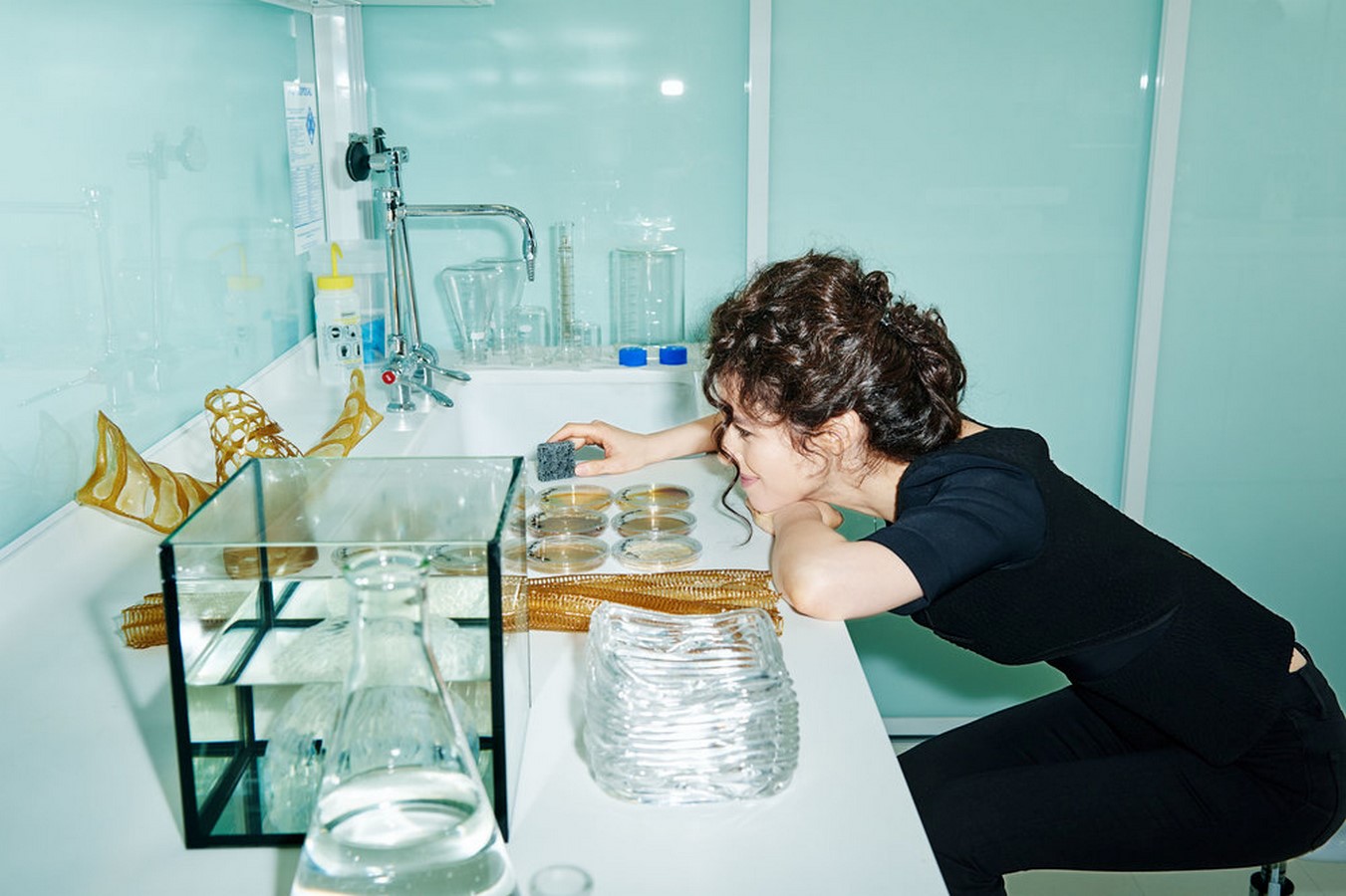 Neri Oxman and the Silkworms: Collaboration with Nature - Sheet1
