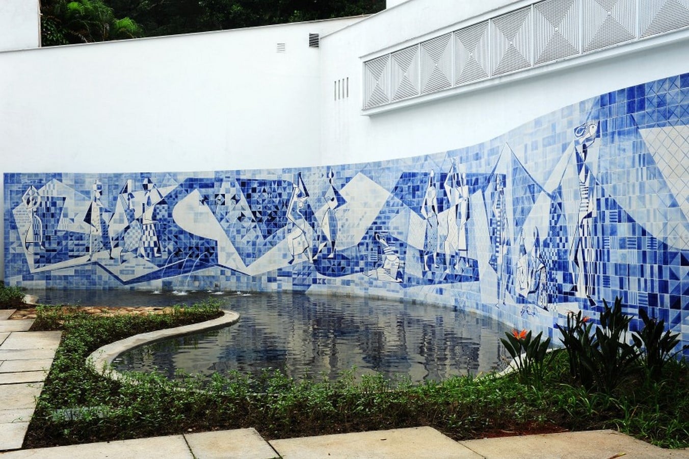 Roberto Burle Marx- 10 Iconic Projects