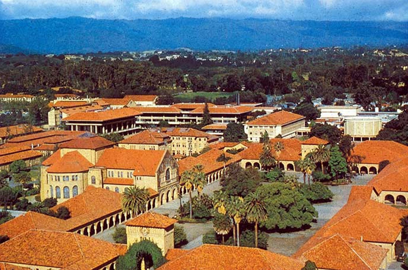 Stanford University renovation ©www.pfeifferpartners.com/
