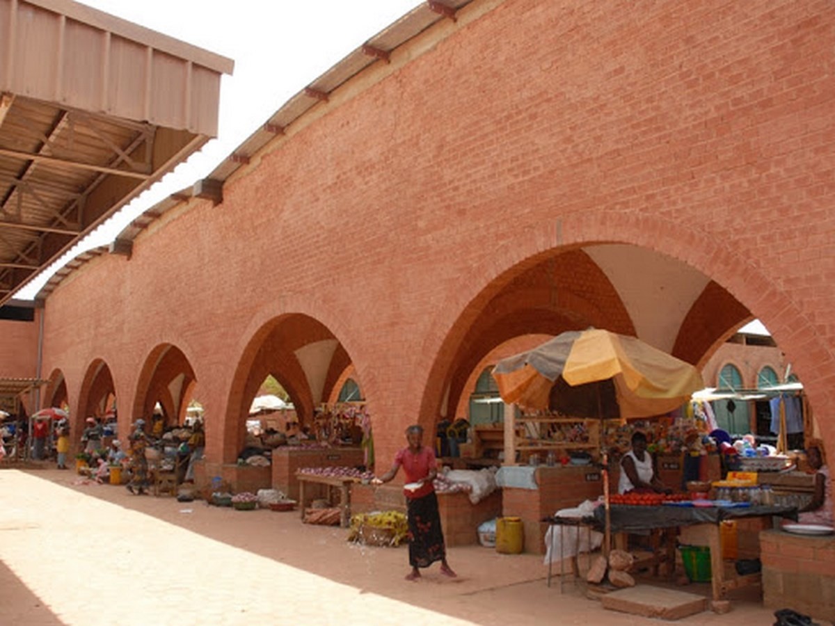 Mercado central, Koudougou, Burkina Faso / Laurent Séchaud - Sheet2