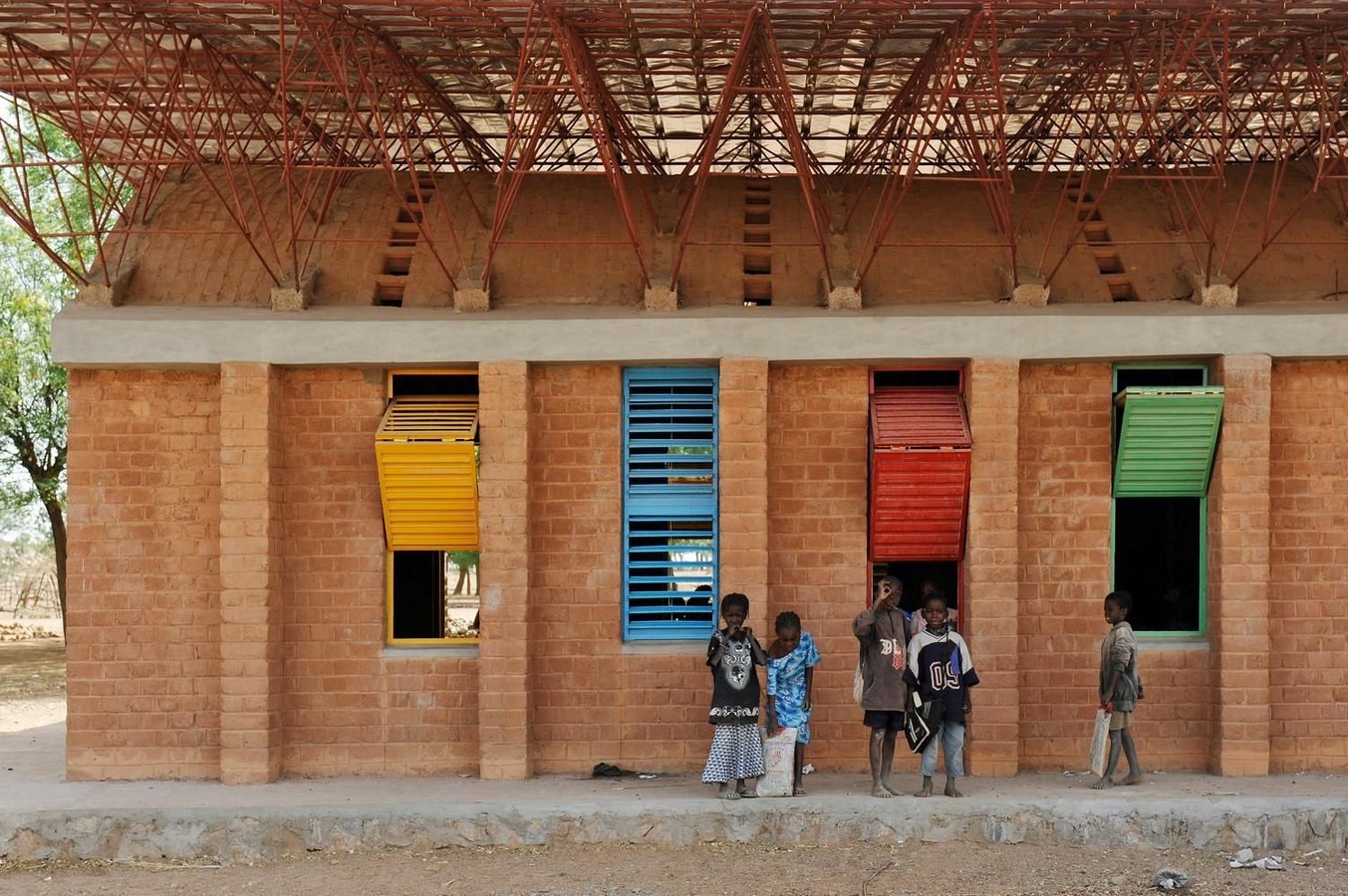 Edificios escolares, Gando y Dano, Burkina Faso / Diébédo Francis Kéré - Sheet1