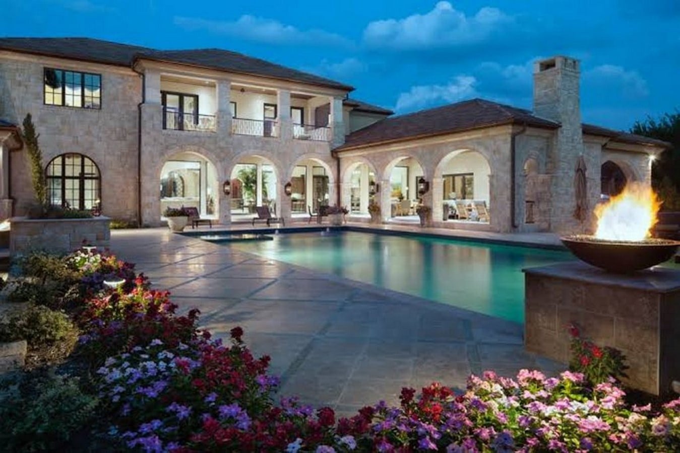 Jauregui Architects