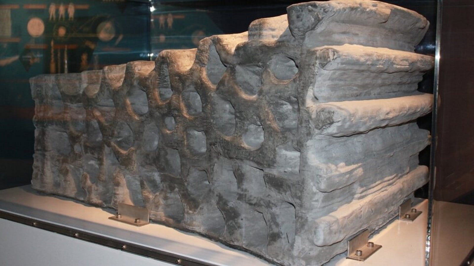 The Lunar Habitation By Norman Foster- 3D printing on the moon - Sheet2