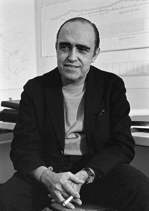 Oscar Niemeyer - Sheet1