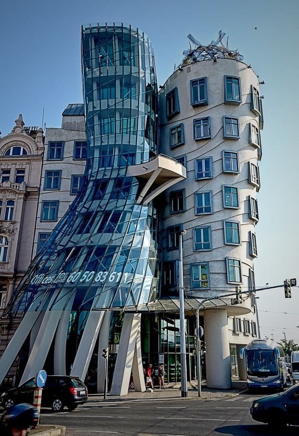 Dancing House (Prague, Czech Republic) - Sheet1