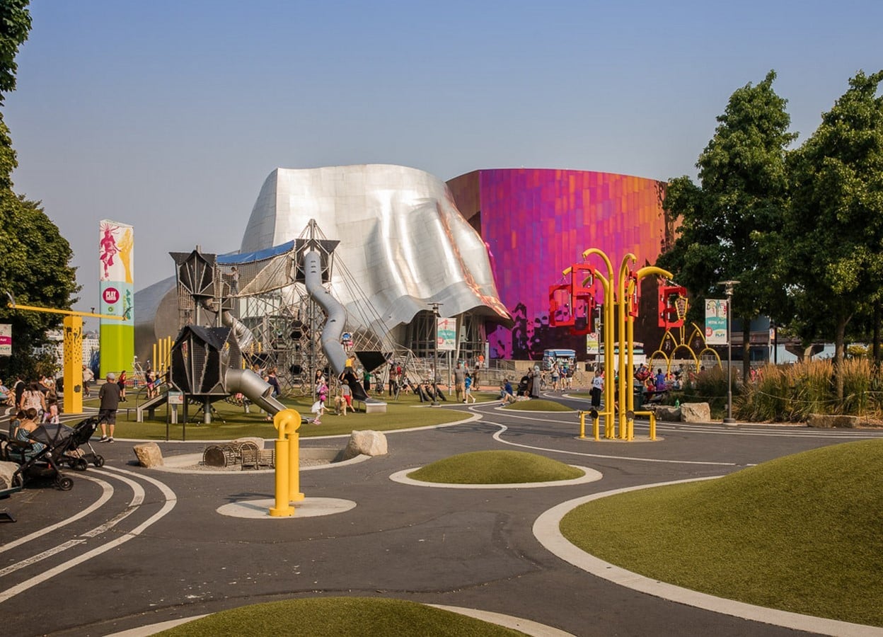 Frank Gehry- 15 Iconic Projects