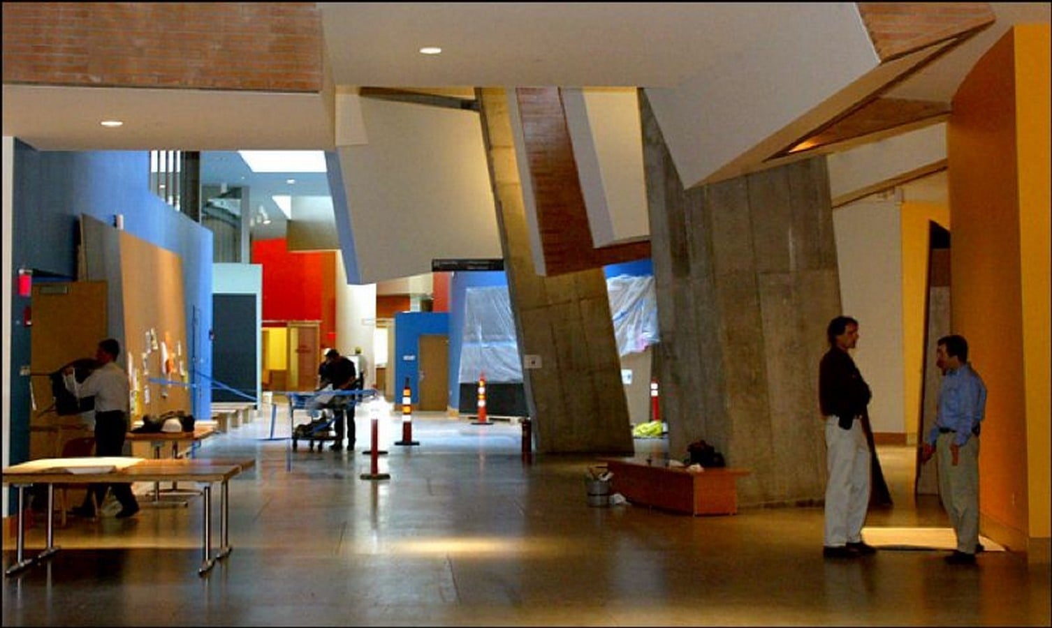 Frank Gehry- 15 Iconic Projects