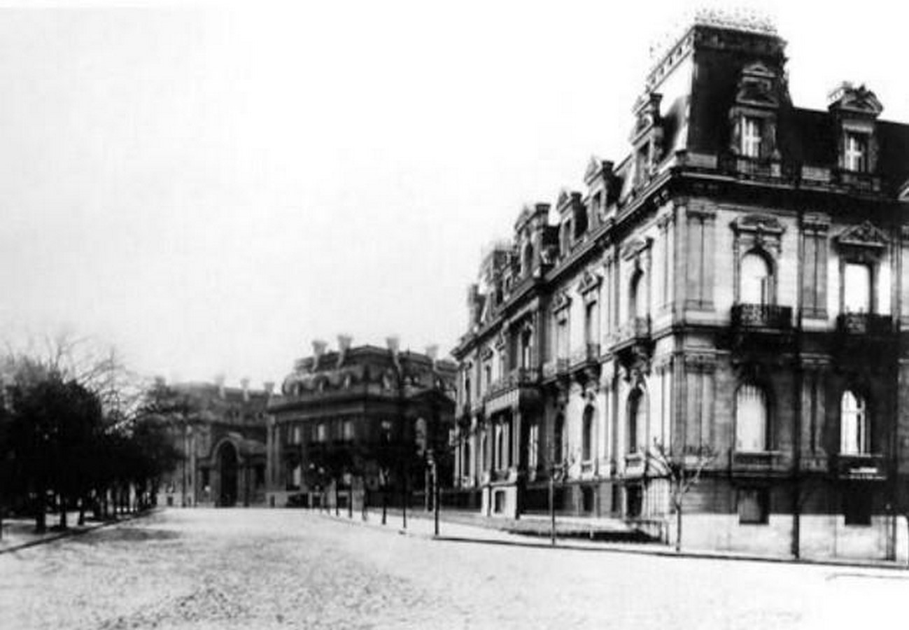 Ortiz Basualdo Palacio by Jules Dormal: Luxury lost with time - Sheet2