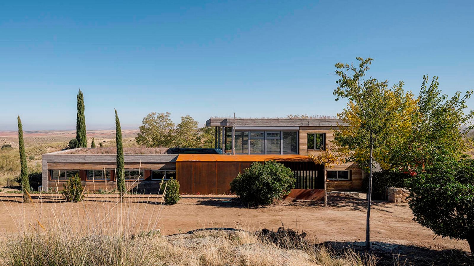 Two-Piece House With Corten Steel Addition In Toledo, Spain completed by DelaVegaCanolasso - Sheet1