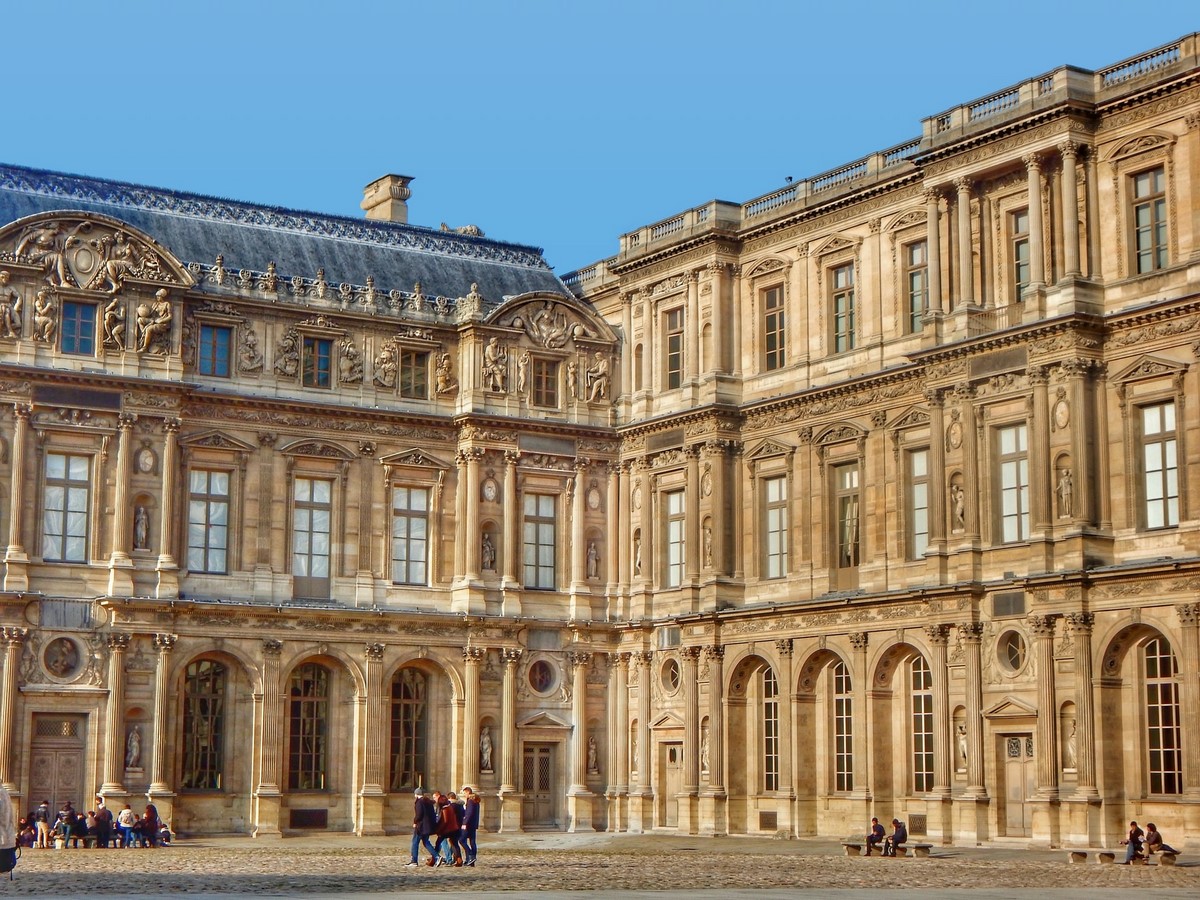 10 Things you did not know about Louvre Pyramid by I.M. Pei - sHEET3