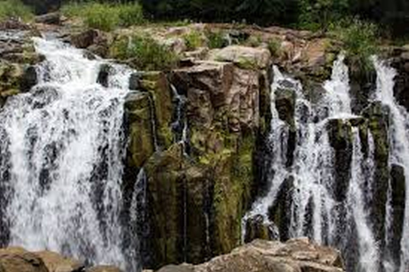 Puliyancholai Waterfalls - Sheet1