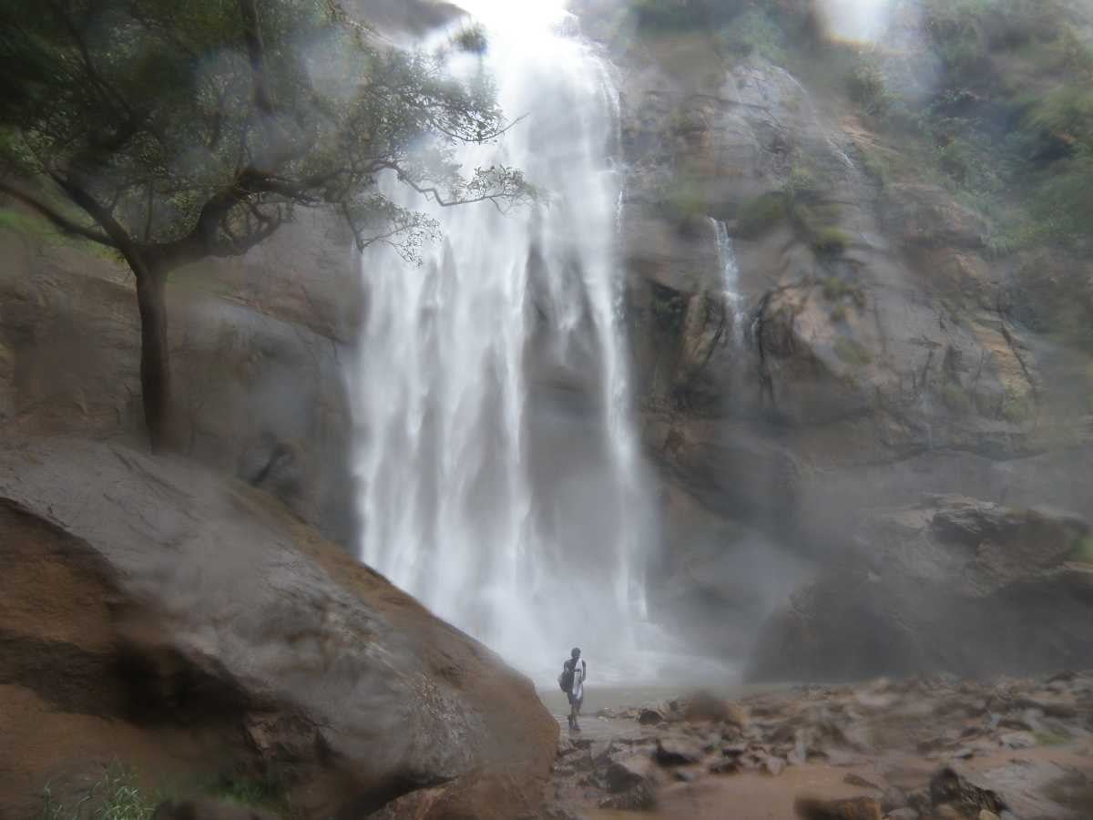 Puliyancholai Waterfalls - Sheet3