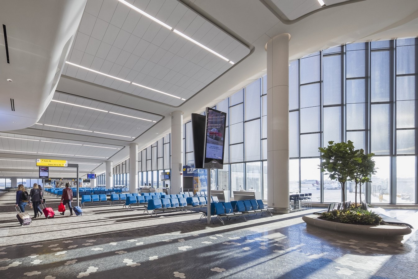LaGuardia Airport by HOK: Advanced for it's time yet criticized - Sheet11