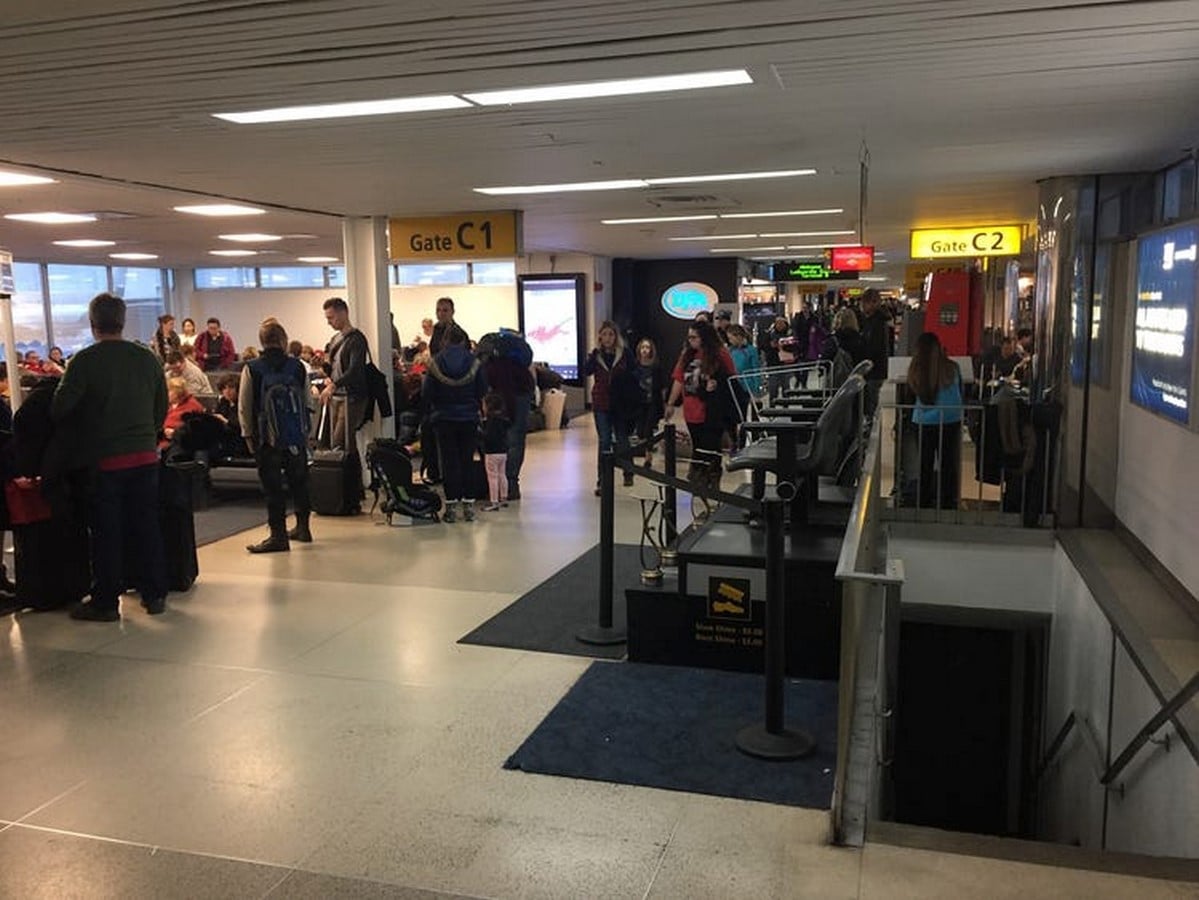 LaGuardia Airport by HOK: Advanced for it's time yet criticized - Sheet2