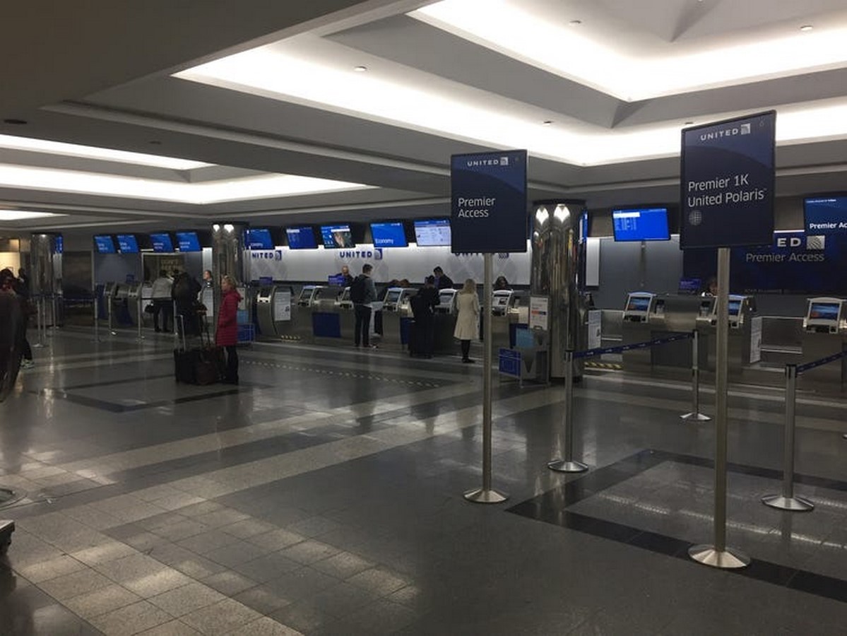 LaGuardia Airport by HOK: Advanced for it's time yet criticized - Sheet3