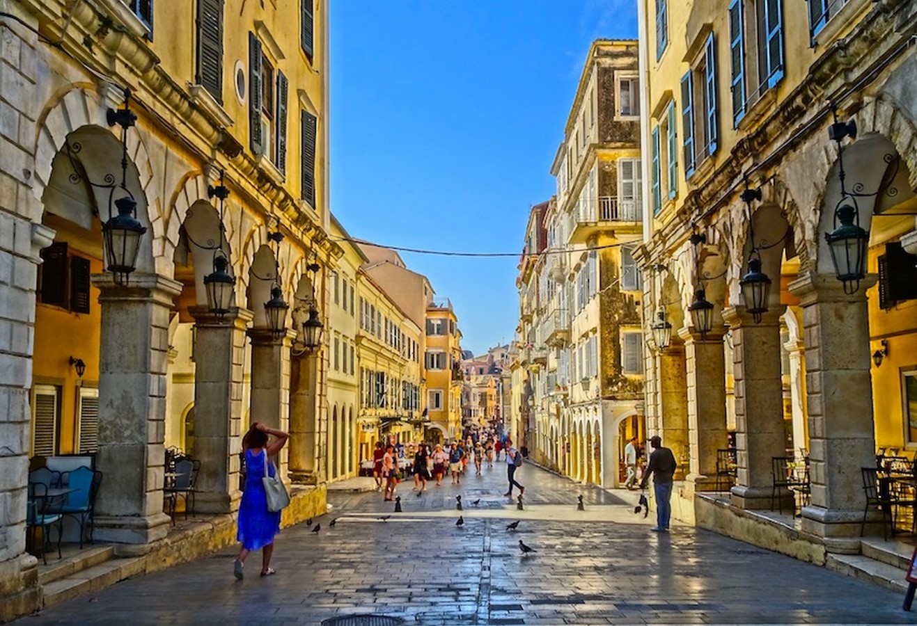 10 Reasons why architects must visit Greece