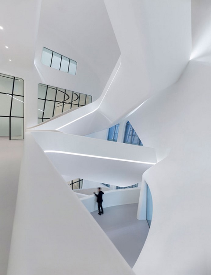 Dongdaemun Design Plaza by Zaha Hadid and Samoo - Sheet3