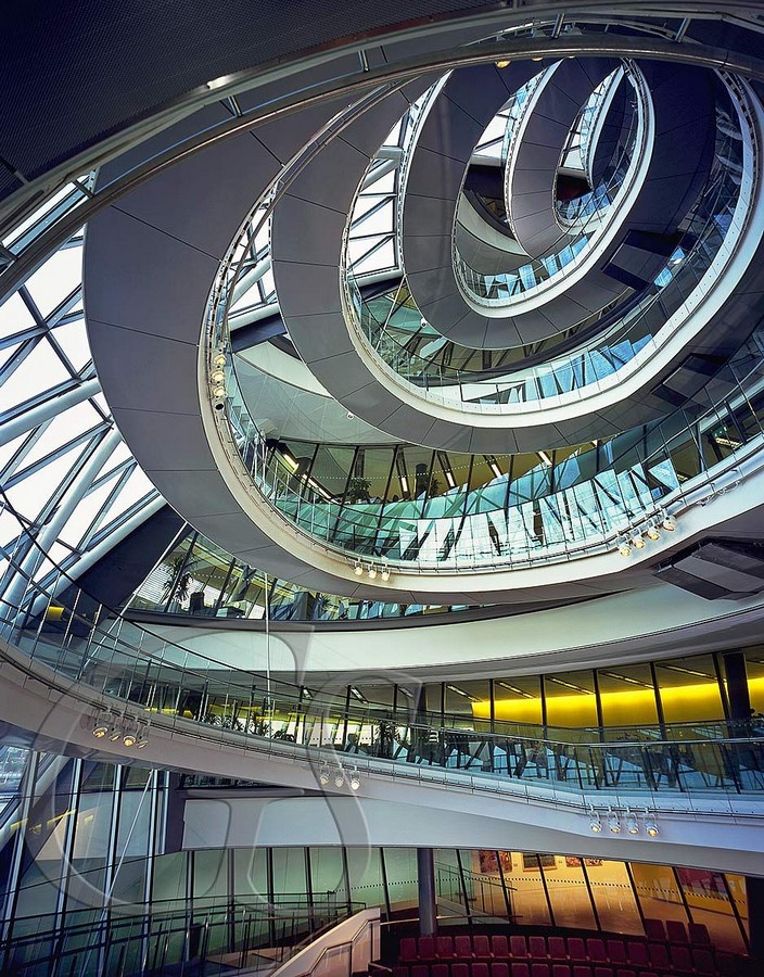 Coiled staircase in London City Hall by Norman Foster - Sheet2