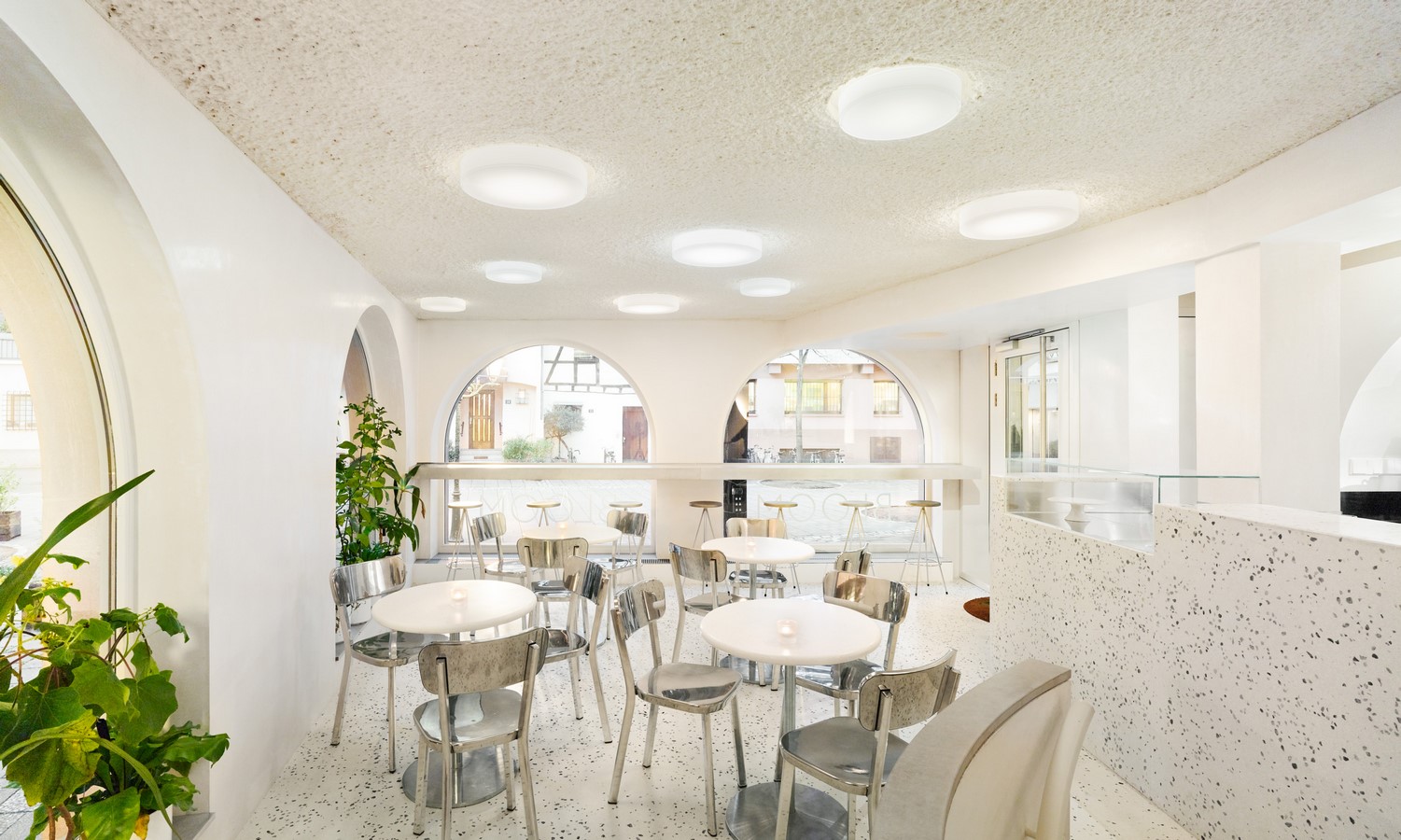 Bloom Coffee shop in Petit-France - Sheet2