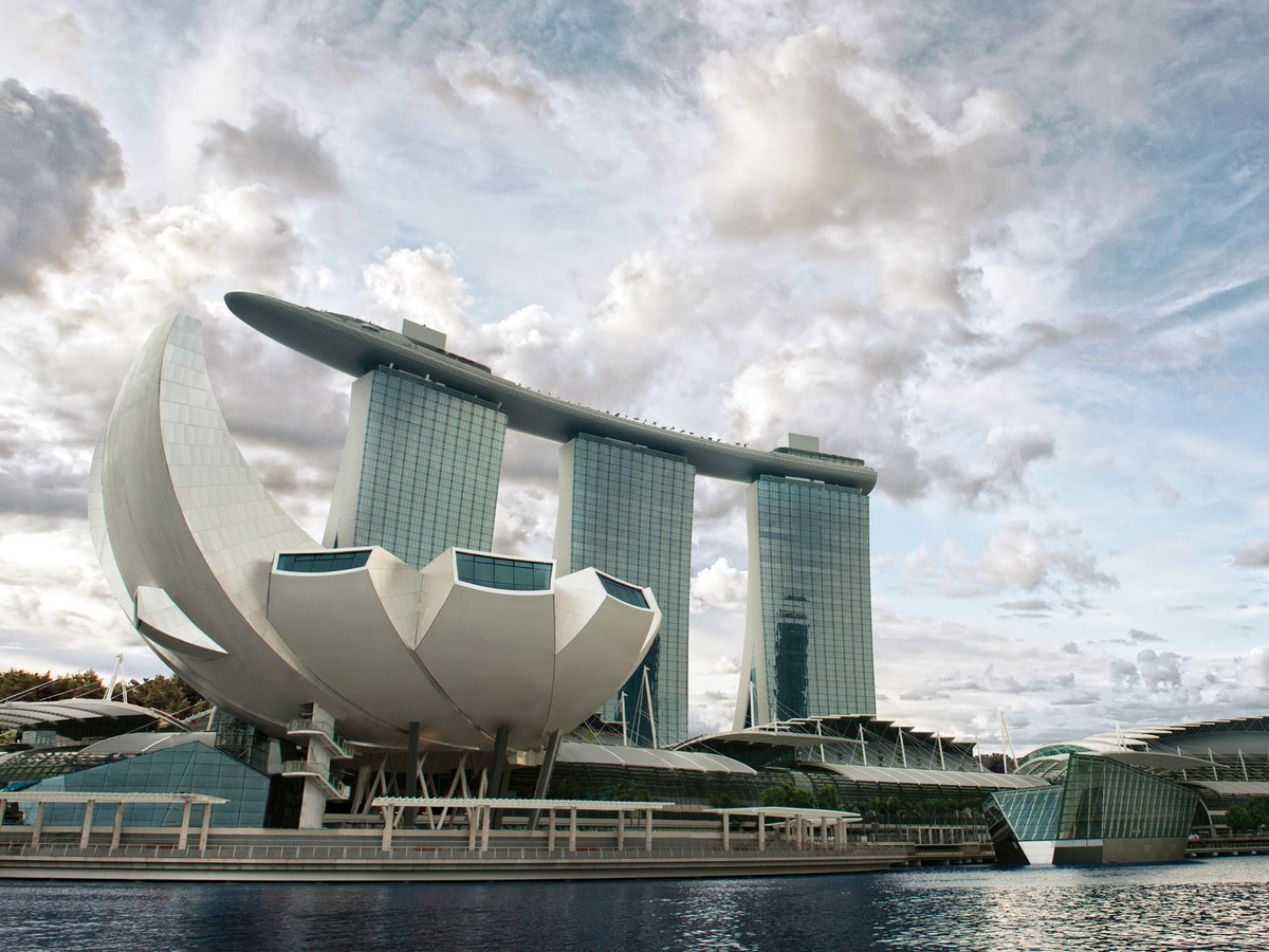 ArtScience Museum by Moshe Safdie: The Welcoming Hand of Singapore- Sheet1