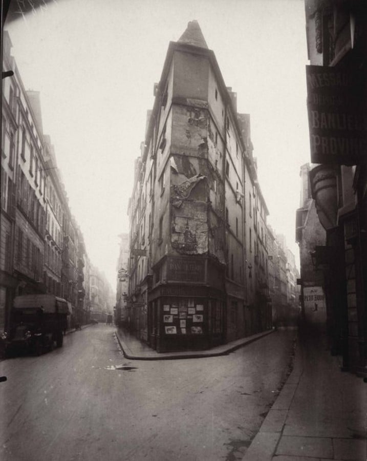 A brief history of Architectural Photography - Sheet18